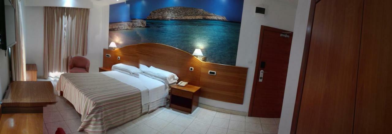 Hotel Vedra San Antonio  Exteriér fotografie
